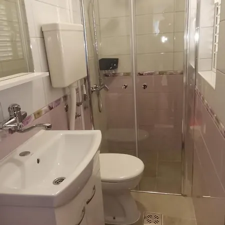 One Bedroom 3558-5 * Zuljana